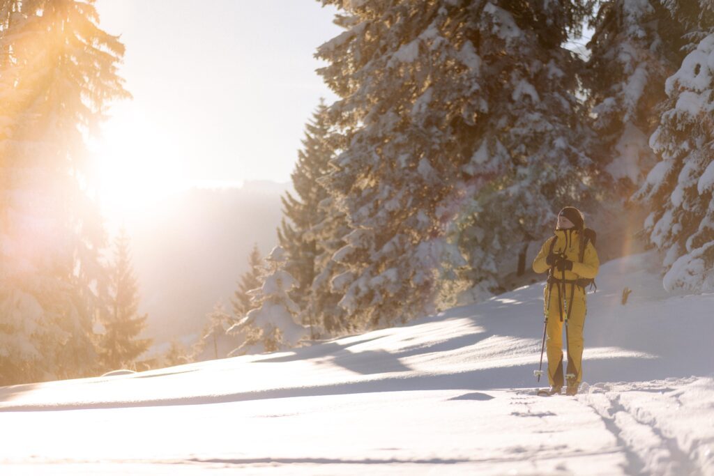 Winter hiking with the experts from the Hotel Lumberger Hof brings a pure winter feeling.