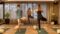 La sala yoga dell'Aktivhotel Alpendorf è il luogo ideale per esercizi di respirazione, mediazione e tensione corporea.© Oczlon